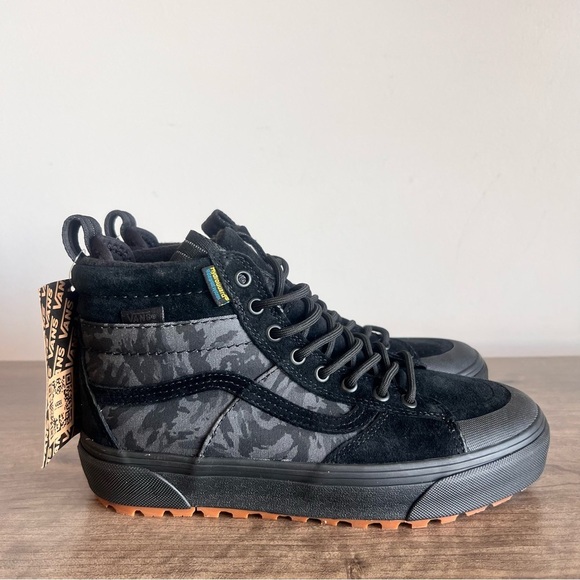 VANS Sk8-Hi MTE-2 Waterproof Unisex Shoe Size 7.5 or 6 #830 - Picture 1 of 10